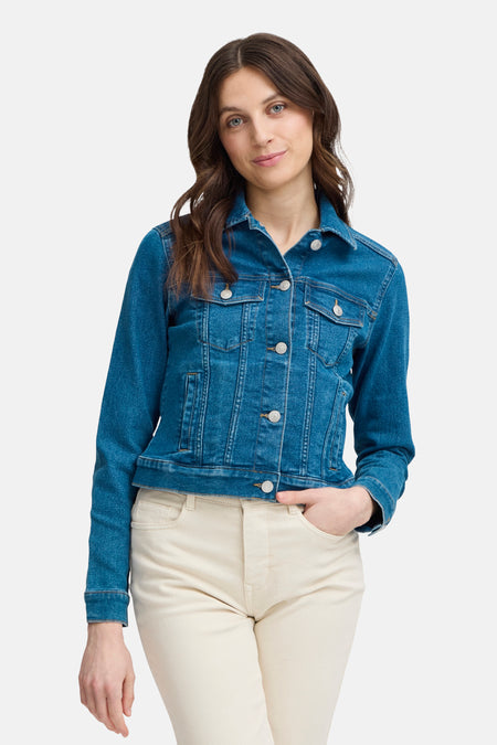 Middelblauwe spijkerjas van denim van Fransa, met zilverkleurige knopen en klepzakken.