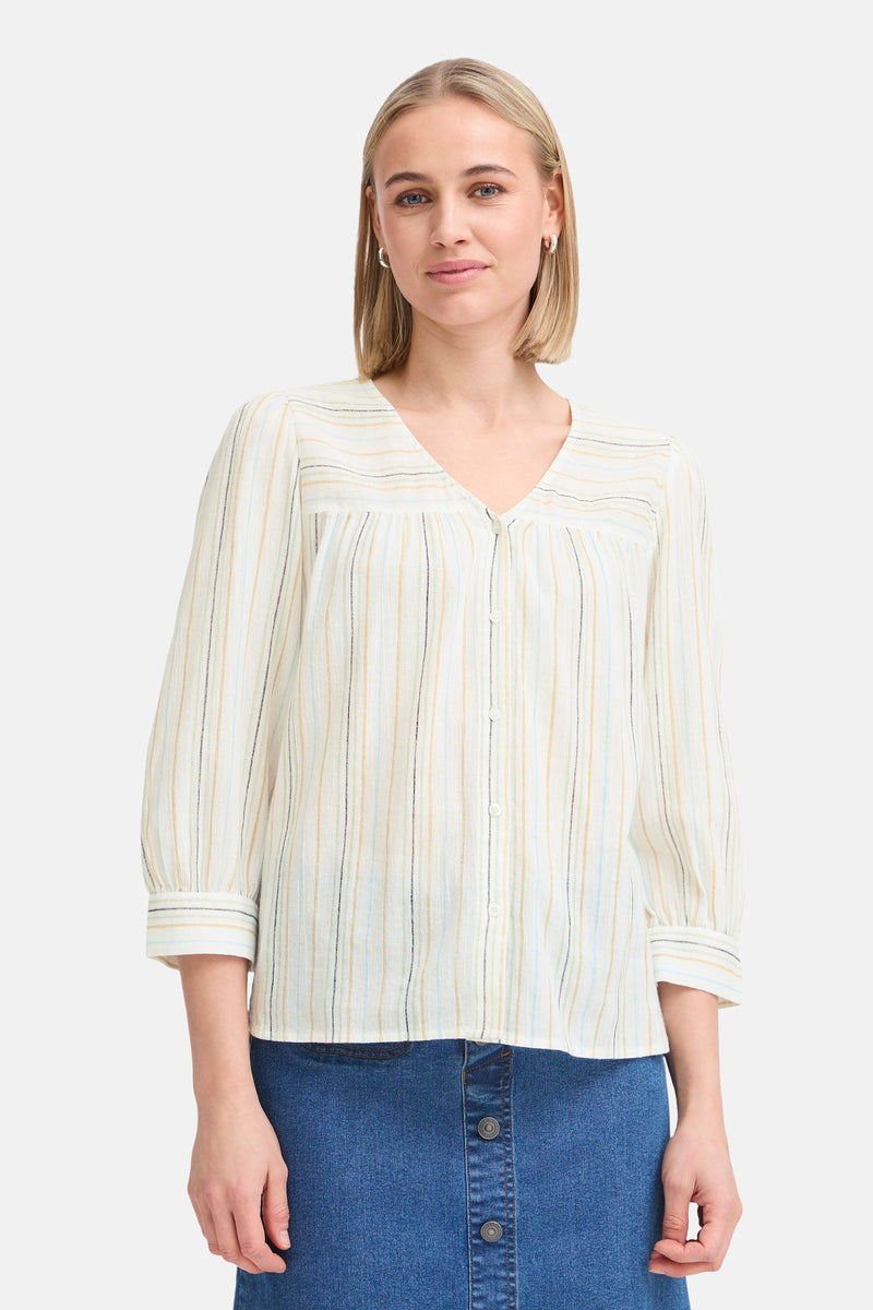 Multikleurige 3/4 blouse uit Frankrijk, met verticale strepen en knoopsluiting.