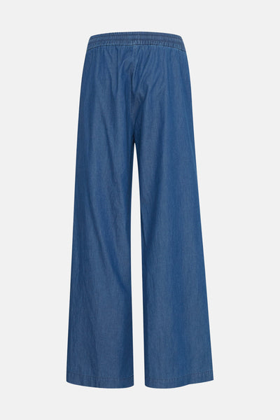 Pantalon bleu en jean par Fransa, avec une taille élastique et une coupe ample.