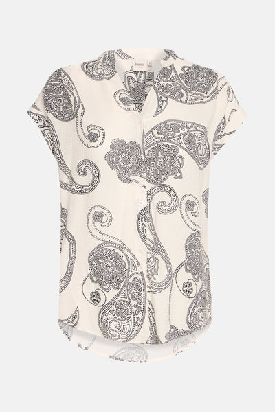 Blouse écru à manches courtes de Fransa, avec motif cachemire noir et fermeture boutonnée.
