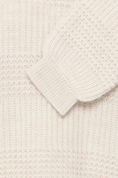 Pull beige à col rond de Fransa, en maille texturée avec une manche bouffante.