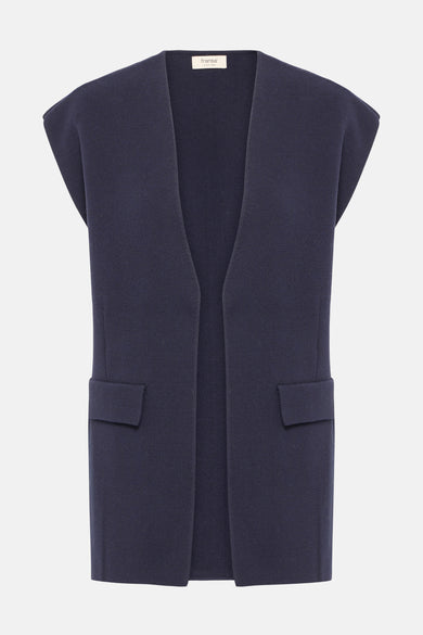 Blauwe cardigan van Fransa, met textuurgebreid, mouwloos, van achteren getoond.