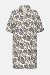 Robe crème à motifs floraux bleus de Fransa, avec col ouvert et manches courtes.