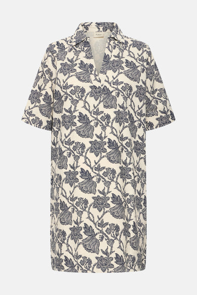 Robe crème à motifs floraux bleus de Fransa, avec col ouvert et manches courtes.