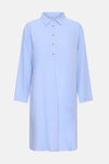 Robe bleue de Fransa, avec col chemise et manches trois-quarts.