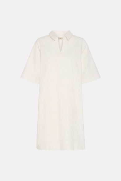 Robe écru à manches courtes de Fransa, coupe droite et décontractée, avec col et encolure en V.