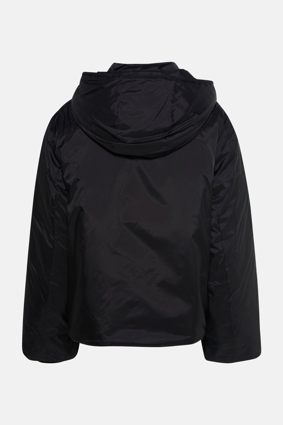 Veste courte noire de Freequent, avec capuche et manches amples, vue de dos.