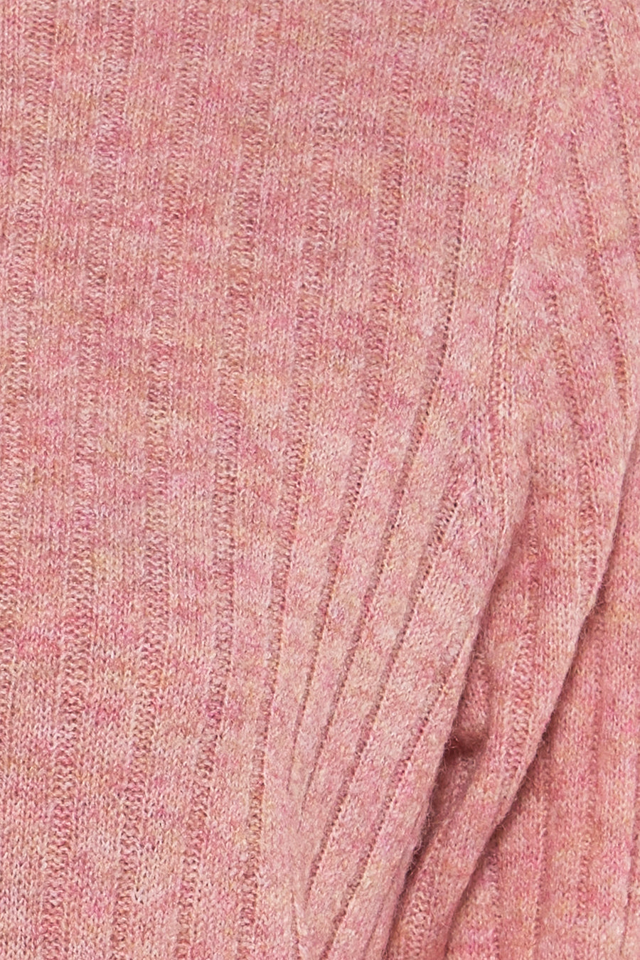 Pull à col rond rose de FREEQUENT avec une texture côtelée en maille douce.