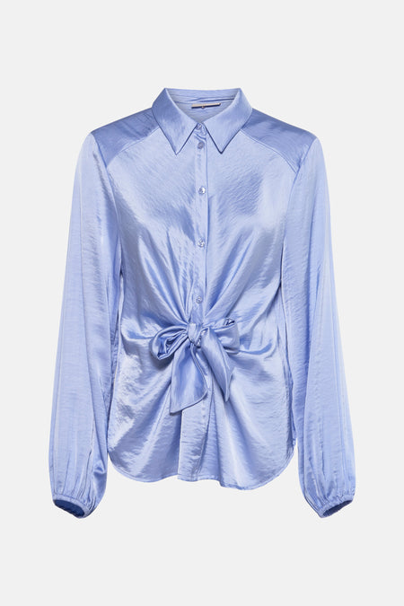 Blauwe blouse met lange mouwen van FREEQUENT, met een strik aan de voorkant en een glanzende textuur.