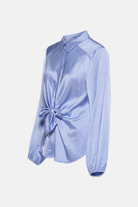 Blauwe blouse met lange mouwen van FREEQUENT, met een strik aan de voorkant en een satijnen textuur.