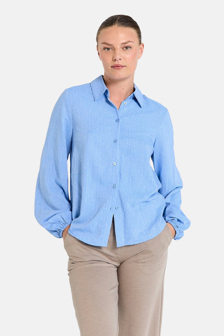 Blauwe blouse met lange mouwen van FREEQUENT, geruit patroon, met pofmouwen en knopen.