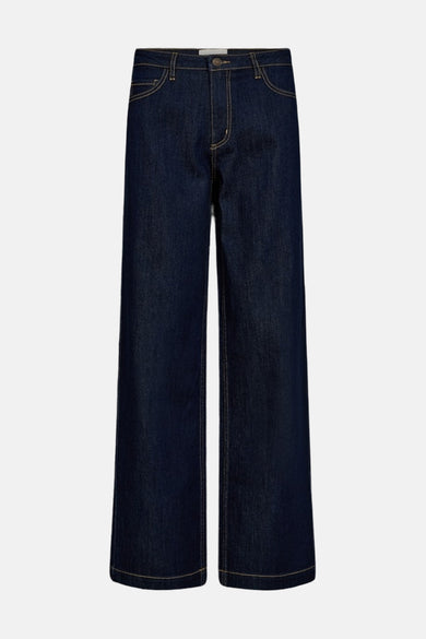 Wijde jeans in donkerblauw denim van FREEQUENT, met zichtbare camelkleurige stiksels.