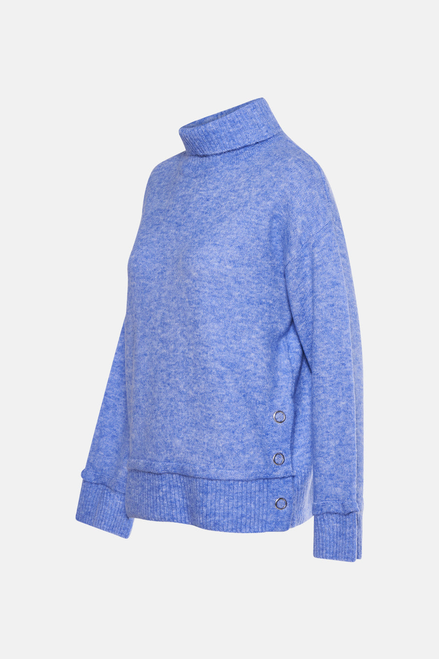 Blauwe coltrui van FREEQUENT, met decoratieve knopen aan de zijkant en een gebreide textuur.