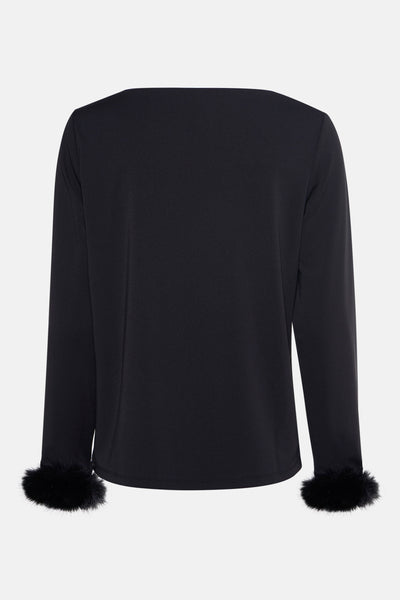 Blouse noire à manches longues de FREEQUENT, avec poignets en fausse fourrure.