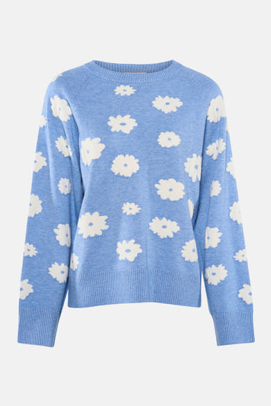 Pull à col rond bleu de FREEQUENT, à motif floral blanc sur l'ensemble.