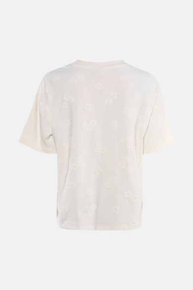 Wit T-shirt van FREEQUENT met all-over reliëf bloemenpatroon, achterkant.