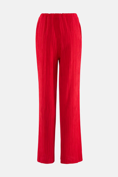 Pantalon rouge de FREEQUENT, avec taille élastiquée et texture plissée, sur fond blanc.