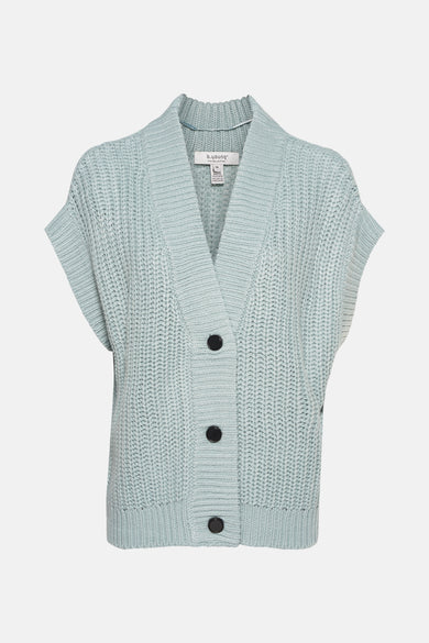 Lichtgroene cardigan met korte mouwen van B.YOUNG, met zwarte knopen en kabelsteek.