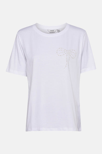 Wit T-shirt met korte mouwen van B.YOUNG, versierd met een decoratief strikpatroon van kralen.