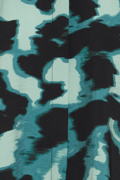 Multikleurige blouse met lange mouwen van B.YOUNG met een abstract turquoise en zwart patroon.