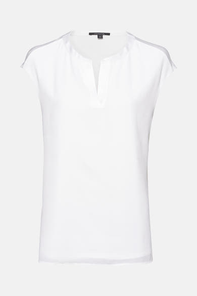 Wit T-shirt met korte mouwen van COMMA, met V-hals.