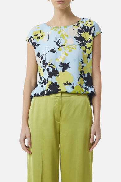 Multikleurig blouse met korte mouwen van COMMA, met een zwart-gele bloemenprint op een blauwe achtergrond.