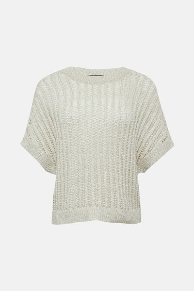 Pull beige à col rond de COMMA, en maille ajourée avec des détails brillants subtils.
