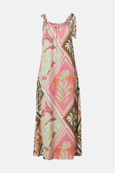 Multikleurige jurk van COMMA, met paisley-patroon op een pastelkleurige achtergrond, met strikbandjes.