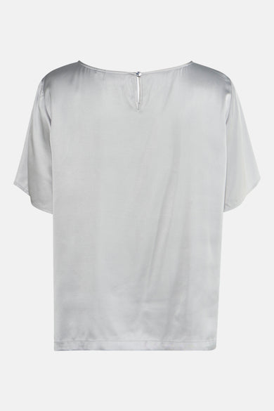 Grijze blouse met korte mouwen van COMMA, met een druppelvormige sluiting aan de achterkant.