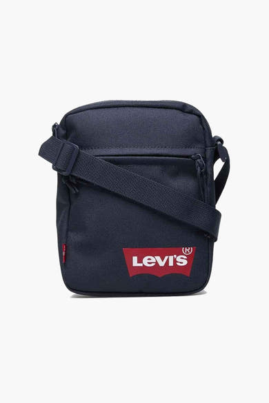 Sac à bandoulière bleu de Levi's, avec le logo rouge et blanc imprimé en bas.