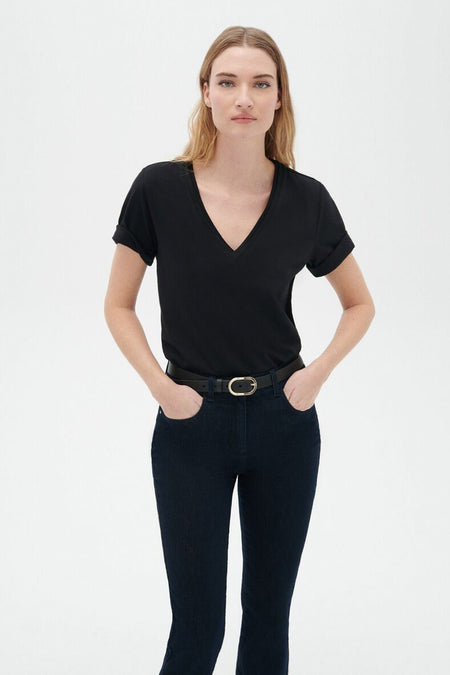 Zwart T-shirt met korte mouwen van CAROLL, met V-hals en effen stof.