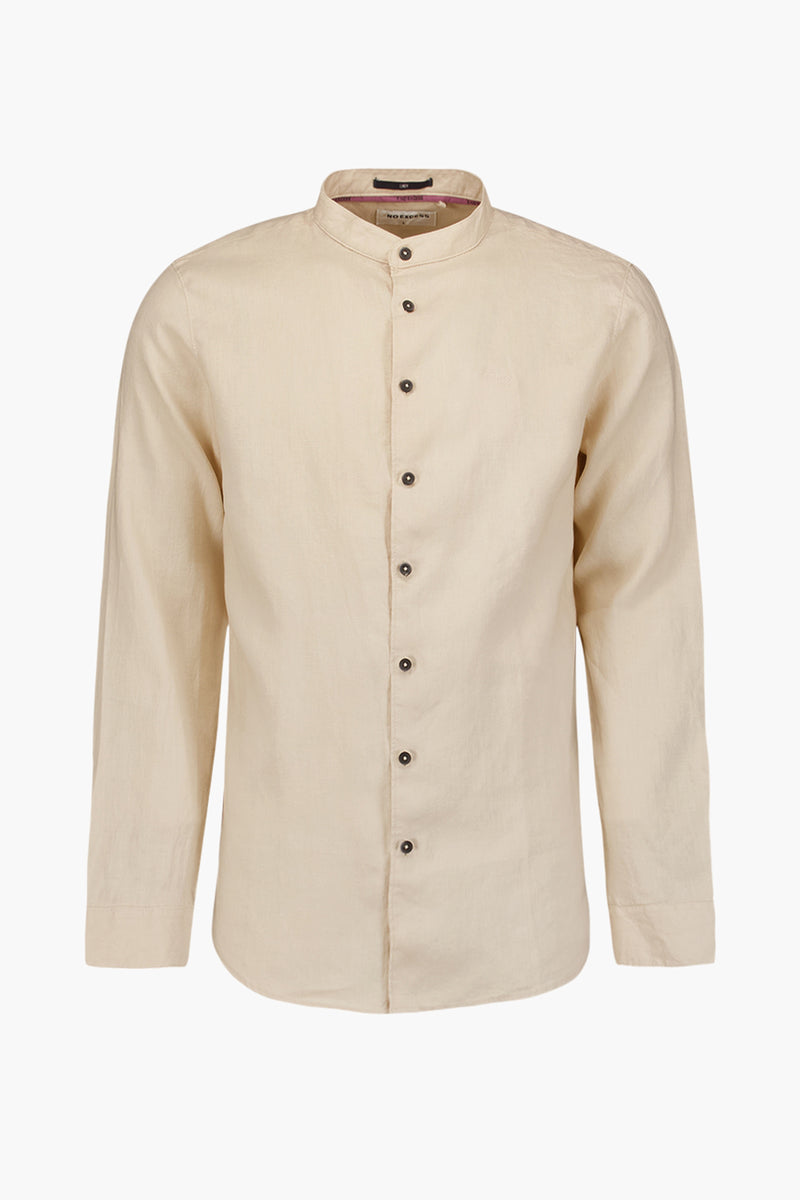 Chemise à manches longues beige en lin par NO EXCESS avec une fermeture boutonnée.