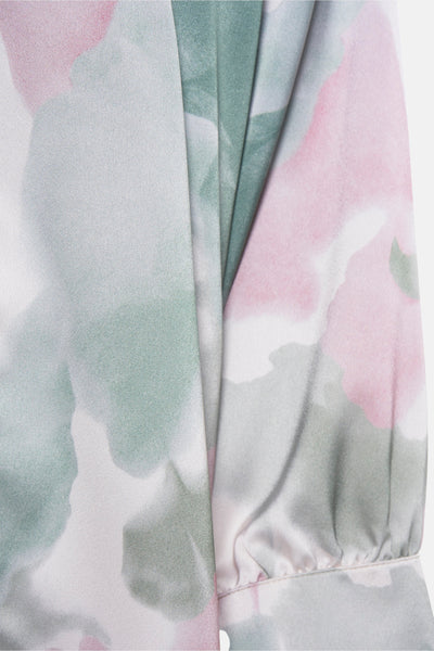 Chemise à manches longues multicolore de Terra di Siena avec motif fleuri abstrait rose et vert d'eau.