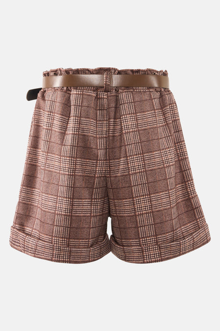 Korte geruite bruine broek van Terra di Siena, met een bruine riem.