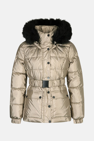 Veste courte dorée de Morgan de Toi avec capuche à bordure en fausse fourrure noire et ceinture à boucle.