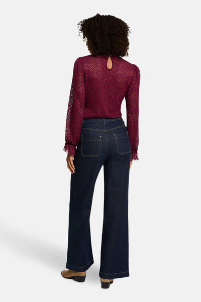 Rode blouse met lange mouwen van Morgan de Toi, met kantpatroon, achterzicht.