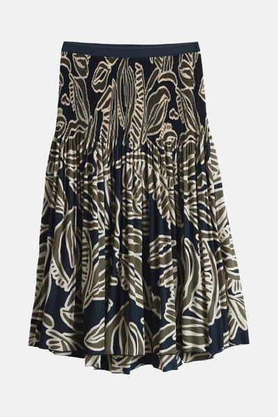 Jupe midi plissée multicolore de OPUS, à motifs de feuilles beiges et kaki sur fond bleu marine.