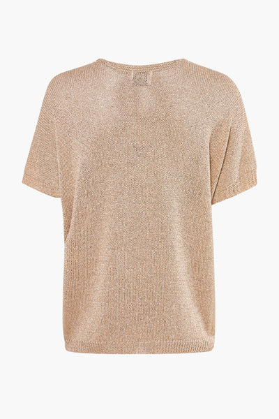 Pull à col en V doré de Terra di Siena, en maille brillante sur fond blanc.