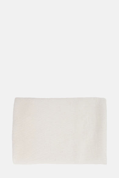 Witte mousseline sjaal van Morgan de Toi, met geplooide textuur en gouden glinsterende details.