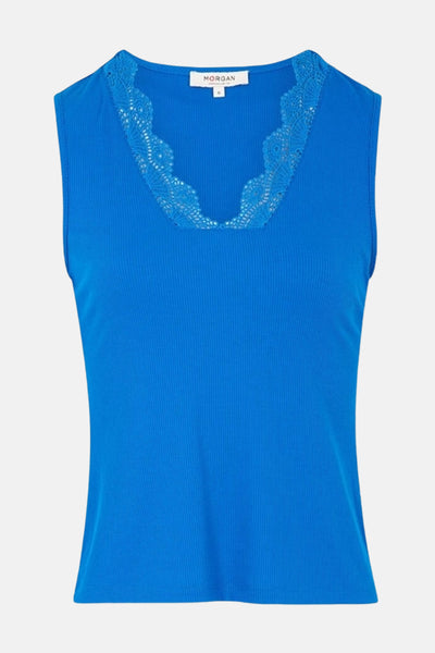 Top bleu sans manches de Morgan de Toi avec une encolure en dentelle délicate.
