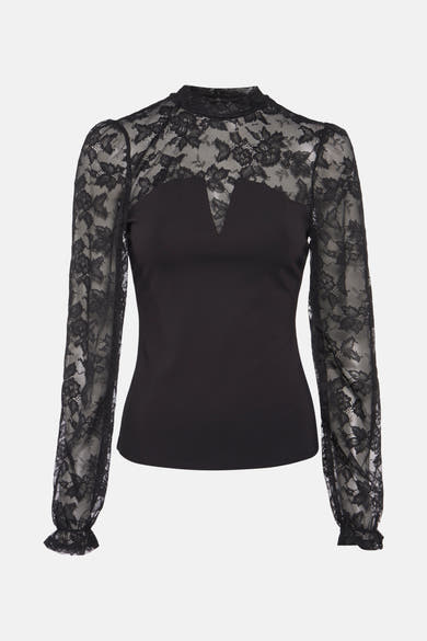 T-shirt noir à manches longues de Morgan de Toi, avec détails en dentelle florale sur le buste et les manches.
