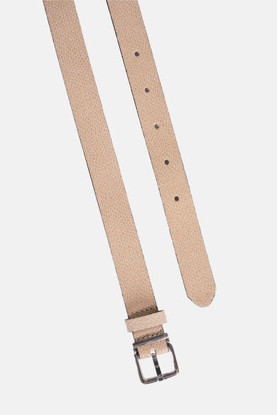 Ceinture beige de Legend avec une texture grainée et une boucle métallique argentée.