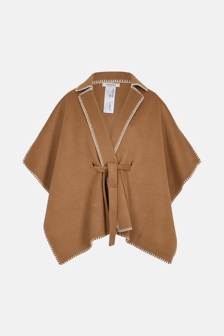 Cognac poncho van Morgan, met contrasterende stikseldetails en bijpassende riem, plat gepresenteerd.