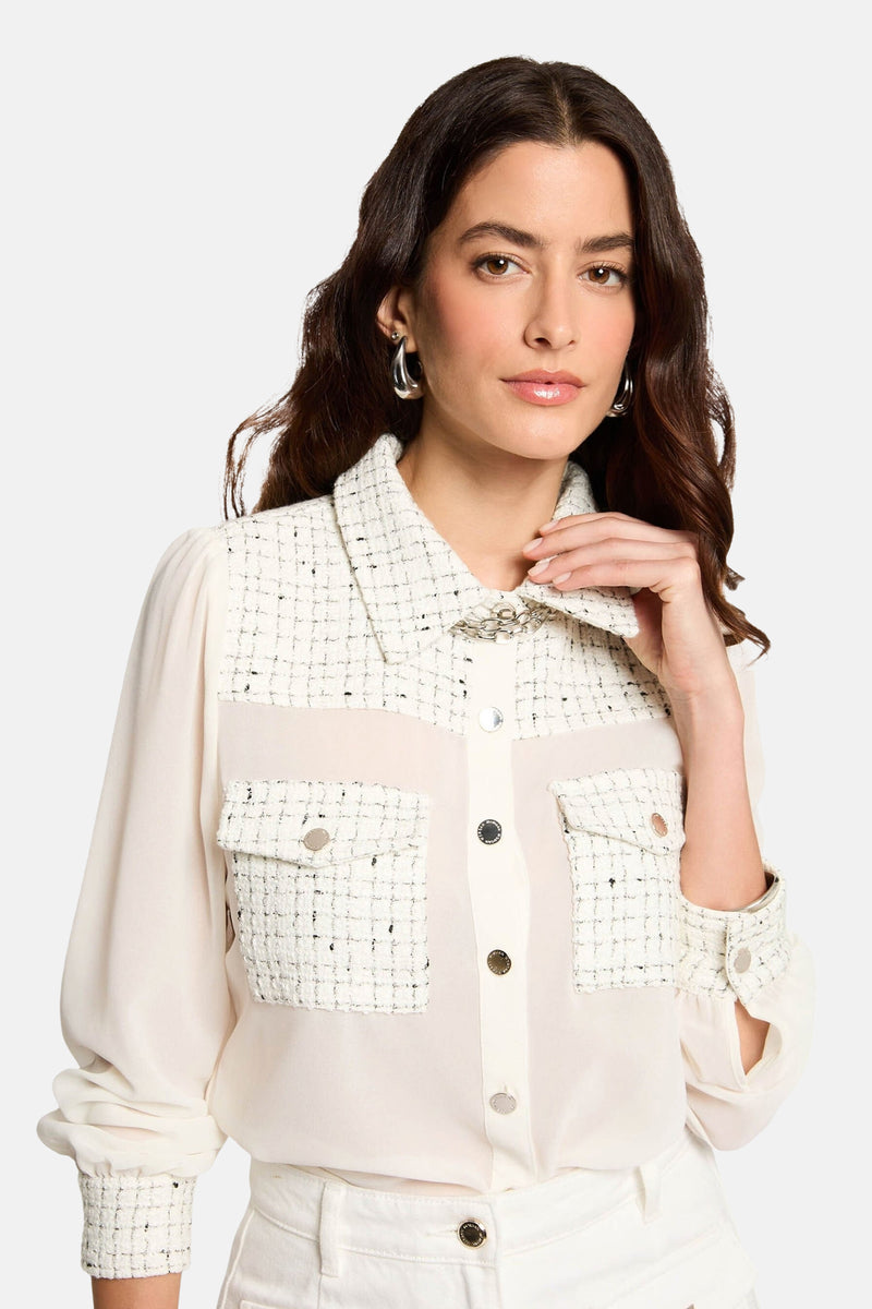 Ecru blouse met lange mouwen van Morgan de Toi met inzetstuk en zakken in geruite tweed.