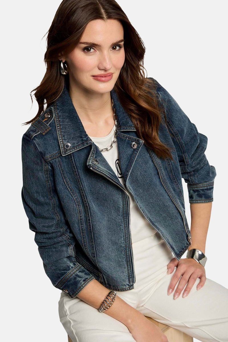 Veste en jean bleu denim de Morgan de Toi, style motard, avec fermetures éclair et détails argentés.