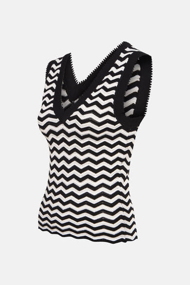 Top sans manches noir de Morgan de Toi à motif chevron noir et blanc, bordures en crochet noir.