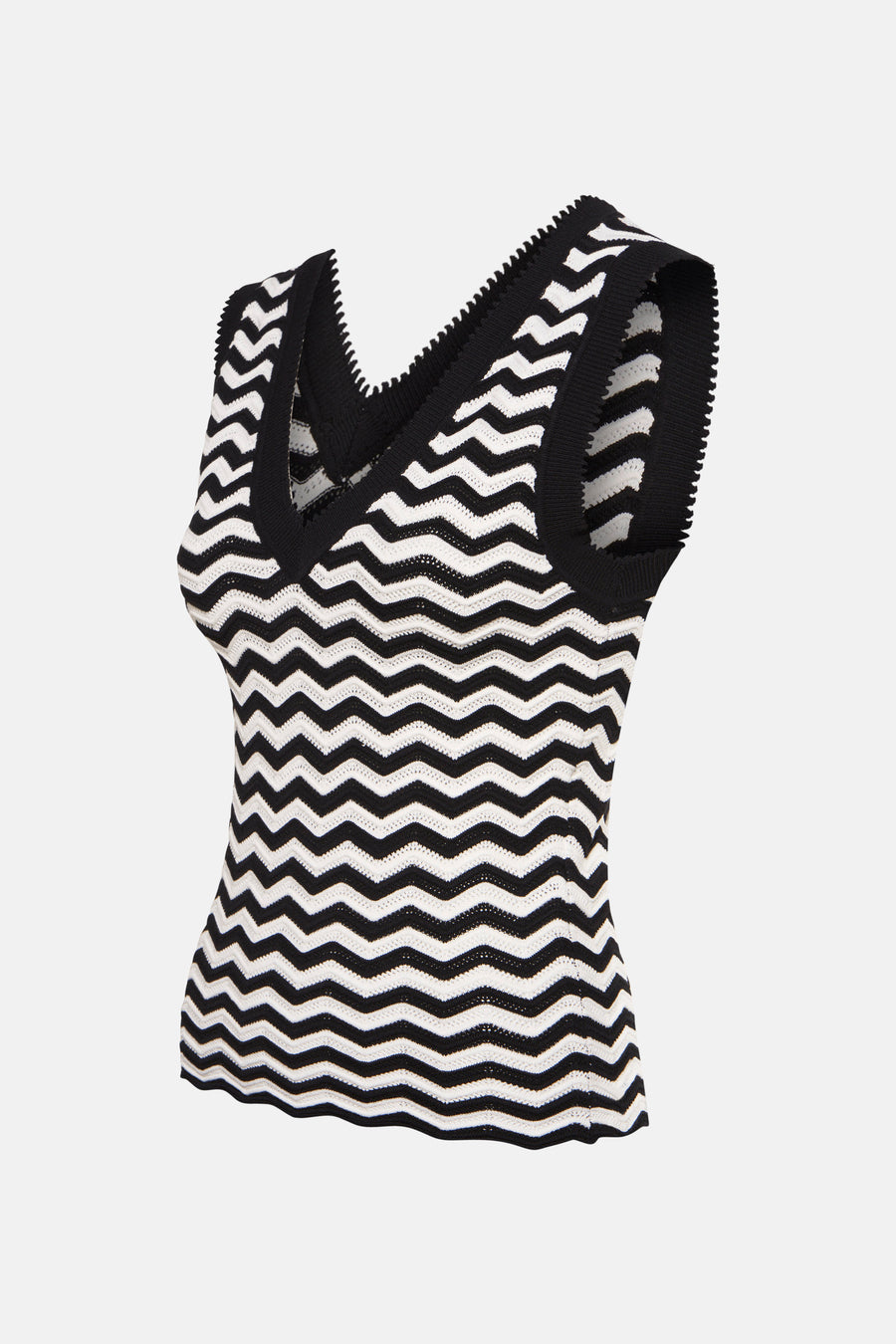 Top sans manches noir de Morgan de Toi à motif chevron noir et blanc, bordures en crochet noir.