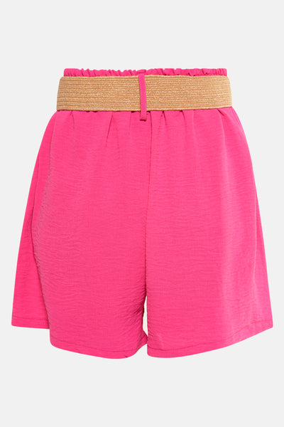 Short rose Terra di Siena avec ceinture tressée contrastante, tissu texturé.