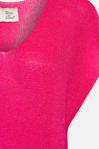 Roze jurk met korte mouwen van Terra di Siena, glanzende gebreide textuur.