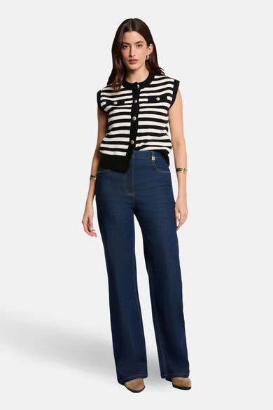Gilet multicolore de Morgan de Toi avec motif rayé horizontal noir et blanc, boutons dorés.